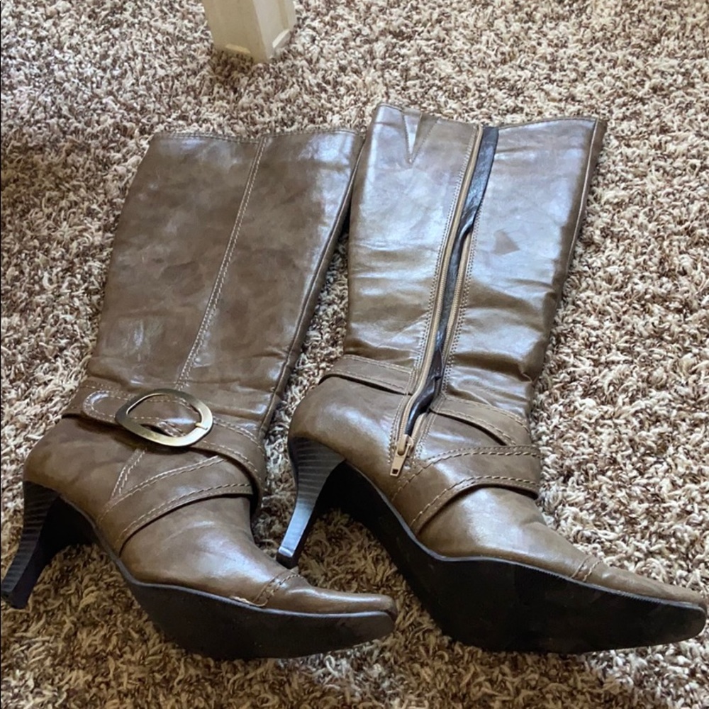 Healed boots